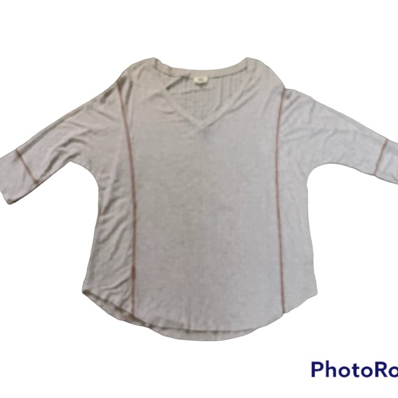 V-neck ribbed, tan top with brown stitching - Picture 2 of 7